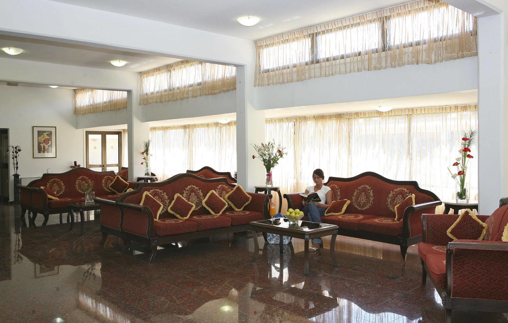 Corallia Beach Hotel Apartments Coral Bay Exterior foto